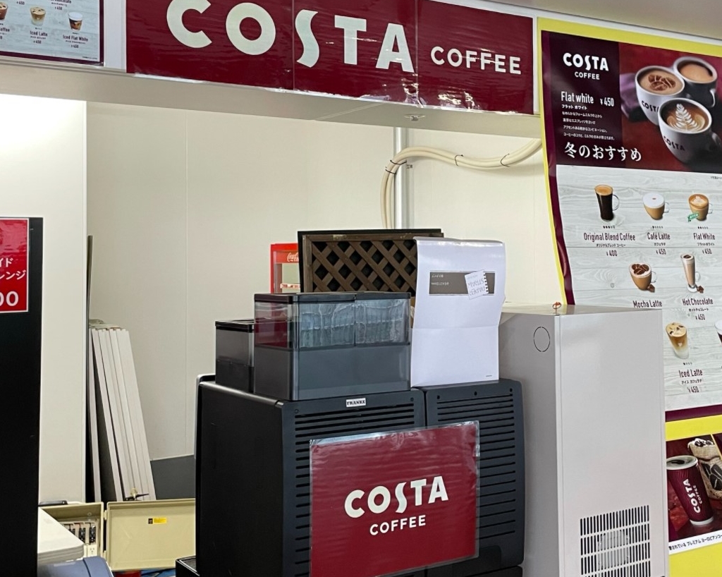 国立競技場内の売店に設置したコスタコーヒー。多摩ケータリング俱楽部。